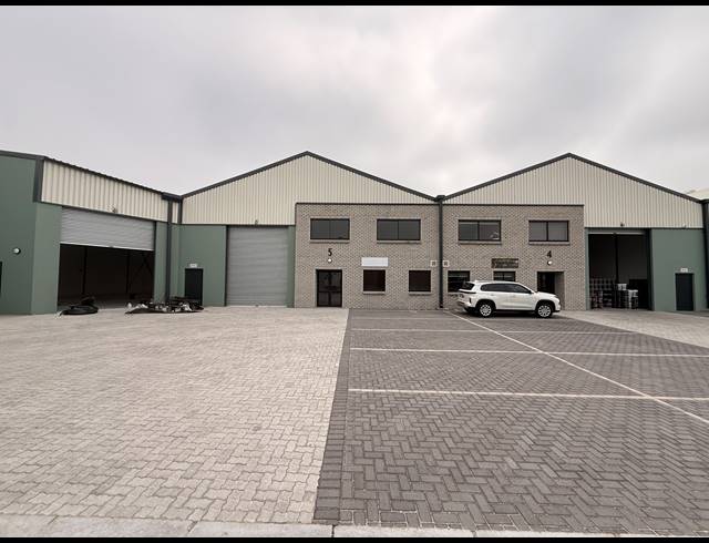 579M² WAREHOUSE FOR SALE IN FIRGROVE INDUSTRIAL ESTATE